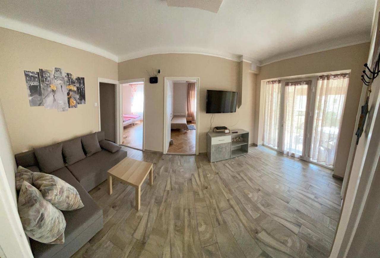 Edina Apartman Balatonlelle Exterior photo
